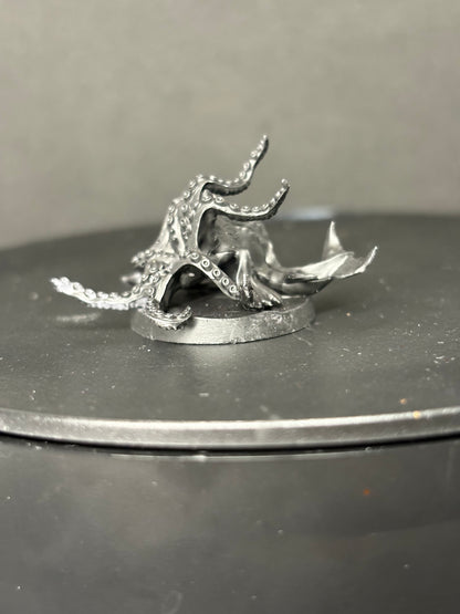 Baby Kraken (Primed Black)